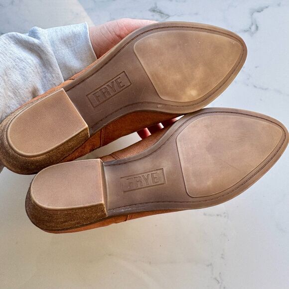 NIB FRYE Women's Judy Zip Bootie Cognac Boots 10 B US - Picture 8 of 15